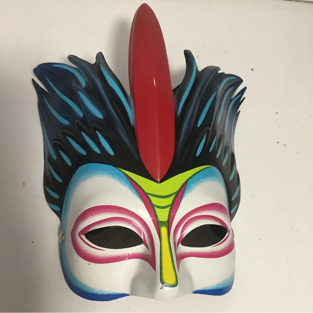 Colorful Mystere Cirque DuSoleil Half Mask The Lizards Plastic Ribbon Ties NWT